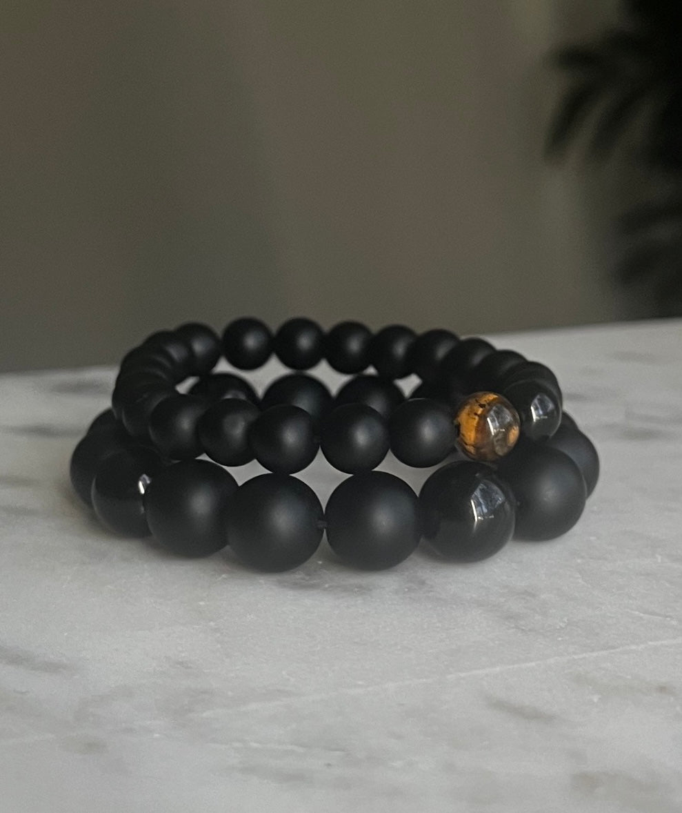 BLACK ONYX